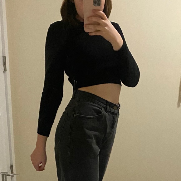 American Apparel Cropped Sweater - Picture 2 of 3